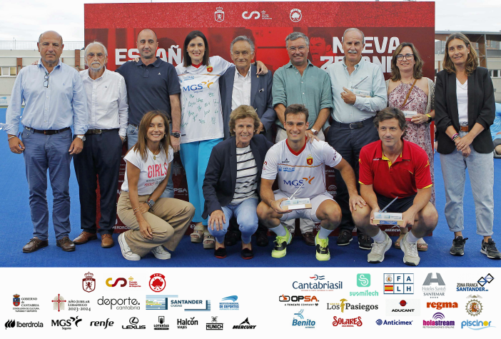 El Ayuntamiento de Santander rinde homenaje a los Olímpicos de Hockey Hierba